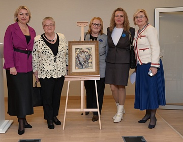 В рамках Международной выставки-ярмарки товаров и услуг для женщин «LADY Expo» состоялся благотворительный аукцион, организованный ОО «Белорусский союз женщин»